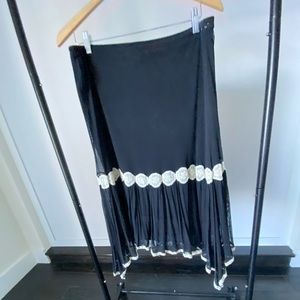 Beautiful Maxstudio skirt